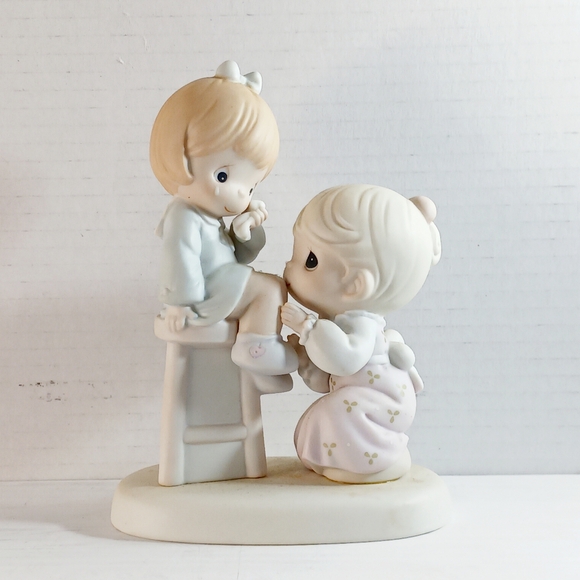 Precious Moments "You Are Always There For Me" 1995 - Picture 2 of 10